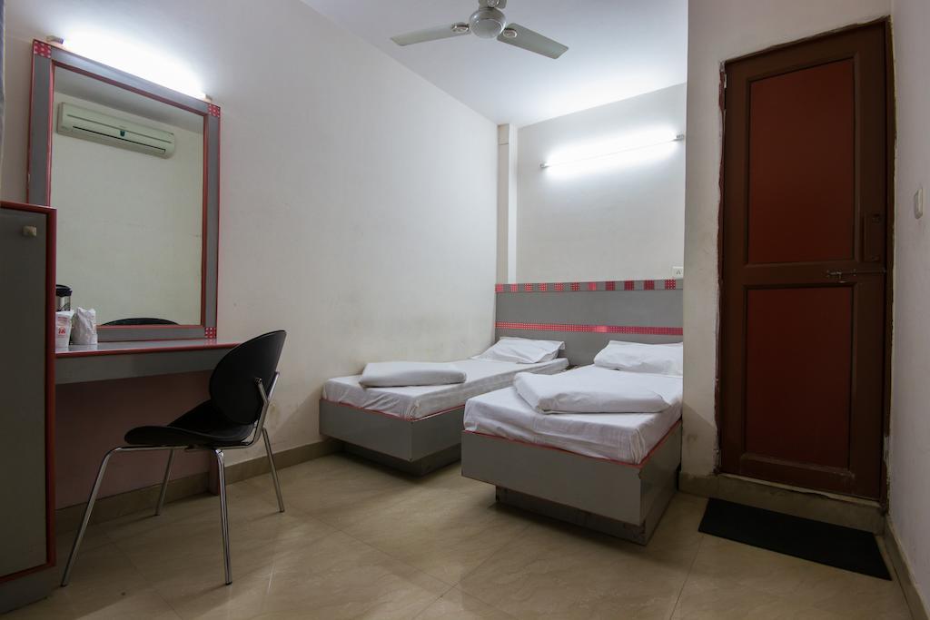 Hotel Kwality Nueva Delhi Exterior foto